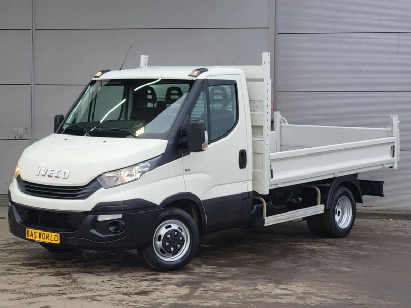 Iveco Daily 35C12 - Autoutilitară basculantă: Foto 2 Iveco Daily 35C12 - Autoutilitară basculantă: Foto 2