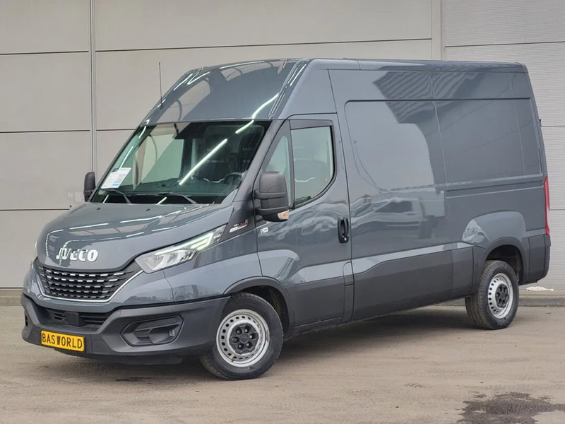 Iveco Daily 35S18 - Dubă, Autoutilitară cabină dublă: Foto 1 Iveco Daily 35S18 - Dubă, Autoutilitară cabină dublă: Foto 1