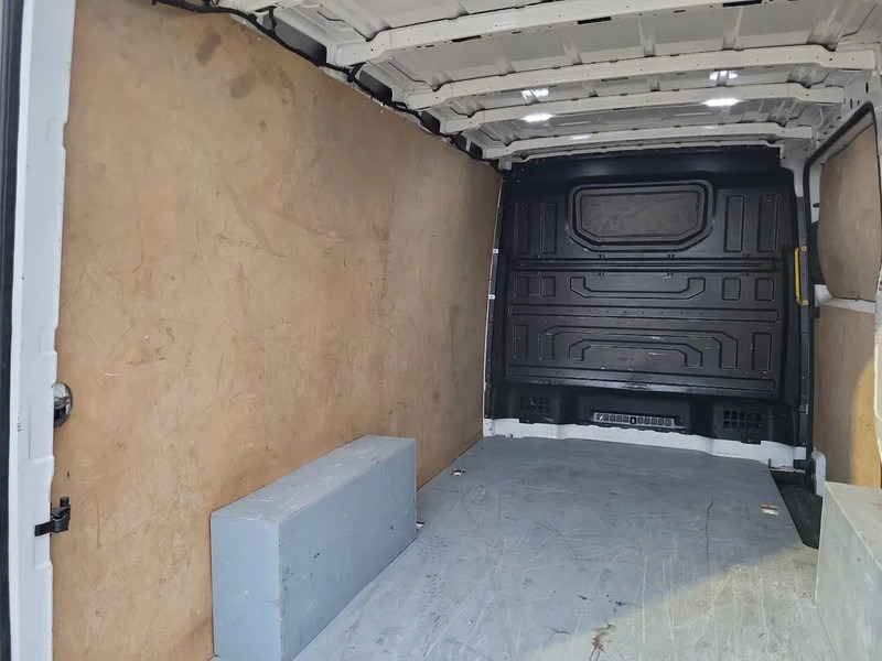 Volkswagen Crafter Crafter - Autoutilitară compactă: Foto 4 Volkswagen Crafter Crafter - Autoutilitară compactă: Foto 4