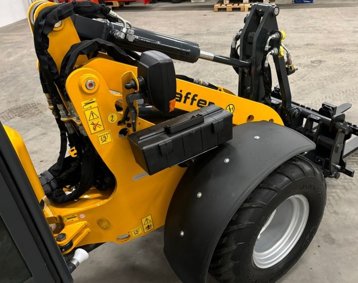 Schäffer 2430 HD - Mini încărcător pe şenile: Foto 3 Schäffer 2430 HD - Mini încărcător pe şenile: Foto 3