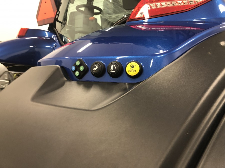 Valtra T234 - Tractor agricol: Foto 2 Valtra T234 - Tractor agricol: Foto 2