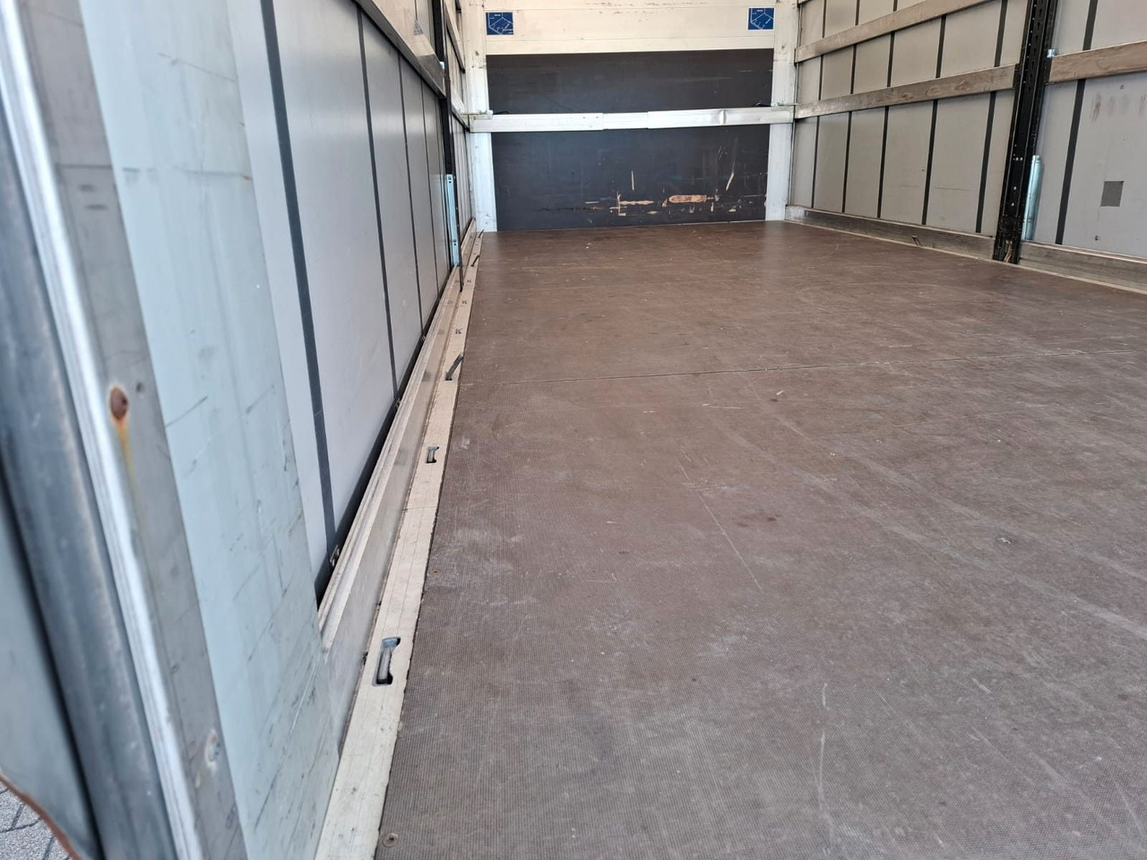 Iveco 72-210P/A8,Luft,HiMatic,LBW,Schiebepl., - Autoutilitară cu prelată: Foto 5 Iveco 72-210P/A8,Luft,HiMatic,LBW,Schiebepl., - Autoutilitară cu prelată: Foto 5