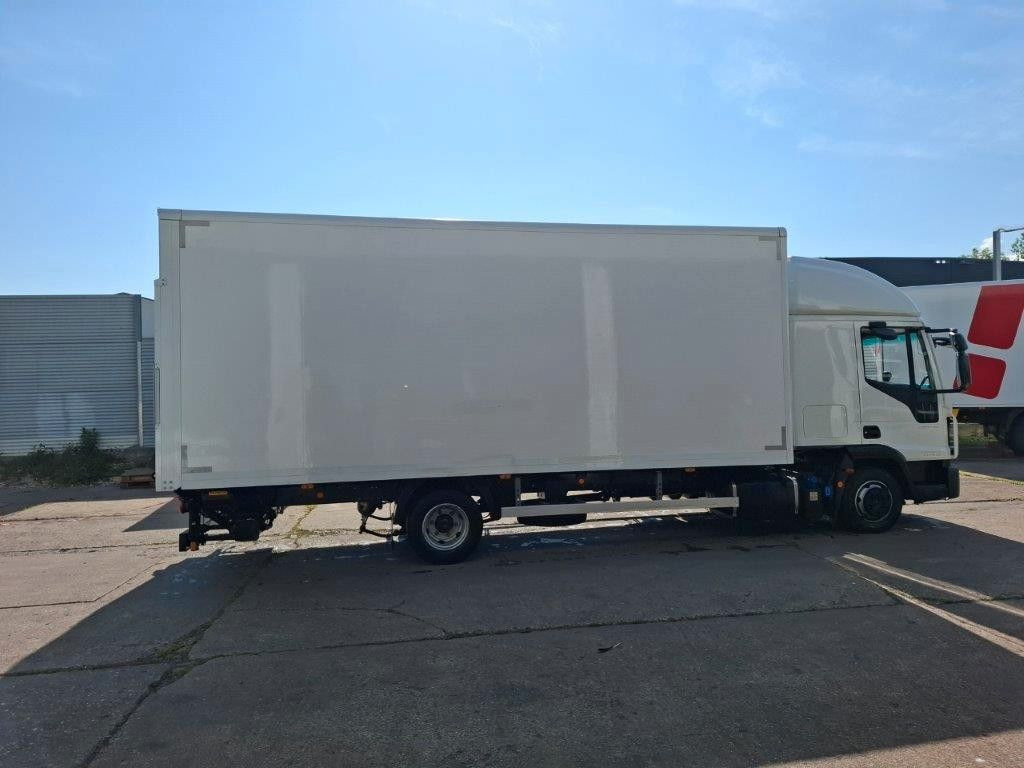 Iveco ML80-210, FFH, Koffer, LBW, Luft, - Autoutilitară box: Foto 4 Iveco ML80-210, FFH, Koffer, LBW, Luft, - Autoutilitară box: Foto 4