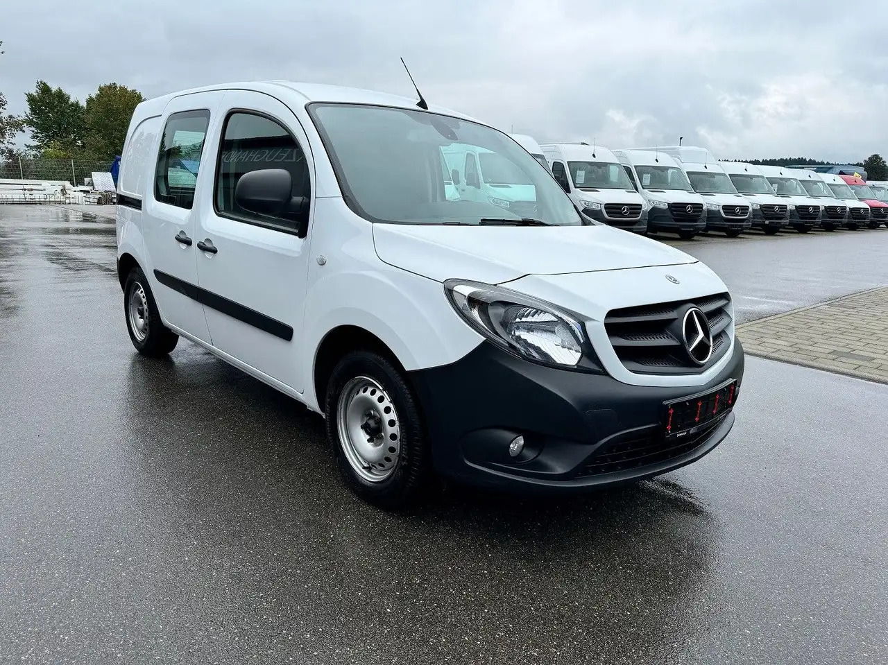 Mercedes-Benz Citan 111 CDI Lang Klima AHK - Dubă: Foto 2 Mercedes-Benz Citan 111 CDI Lang Klima AHK - Dubă: Foto 2