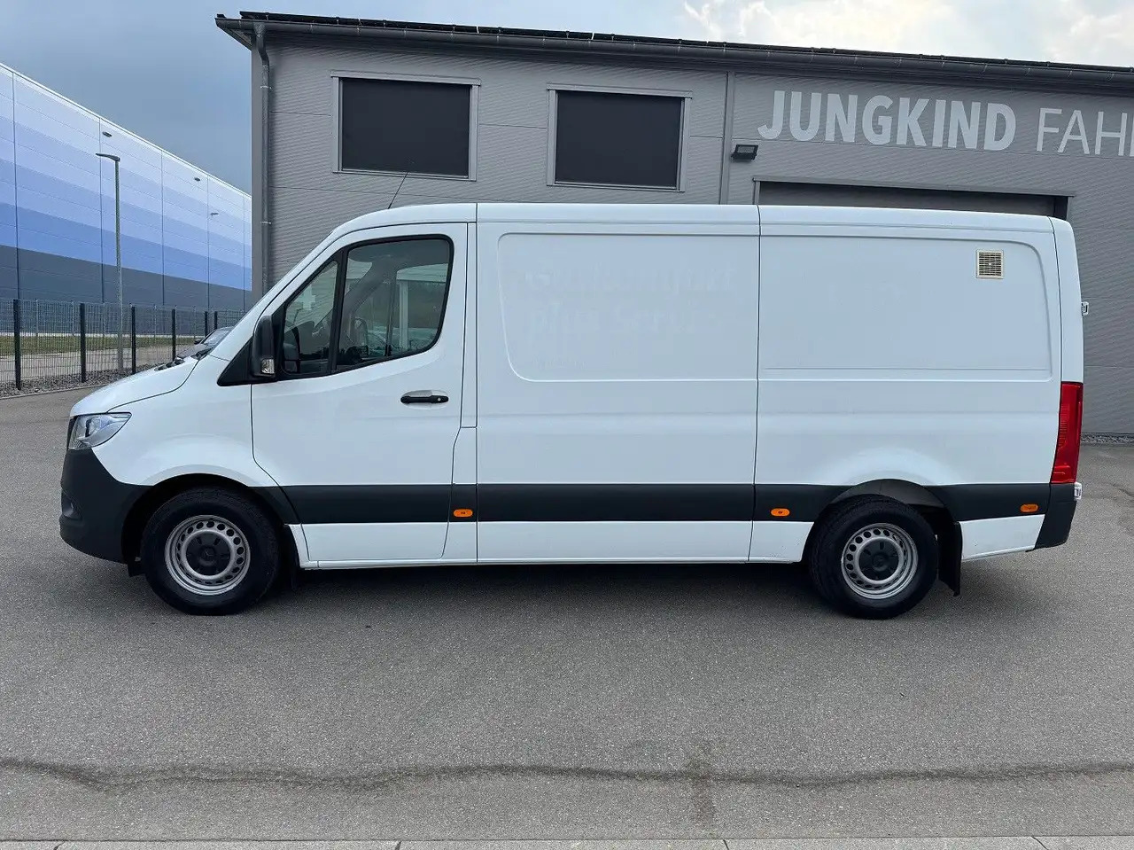 Mercedes-Benz Sprinter 316 CDI Flach Lang Klima MBUX - Dubă: Foto 3 Mercedes-Benz Sprinter 316 CDI Flach Lang Klima MBUX - Dubă: Foto 3