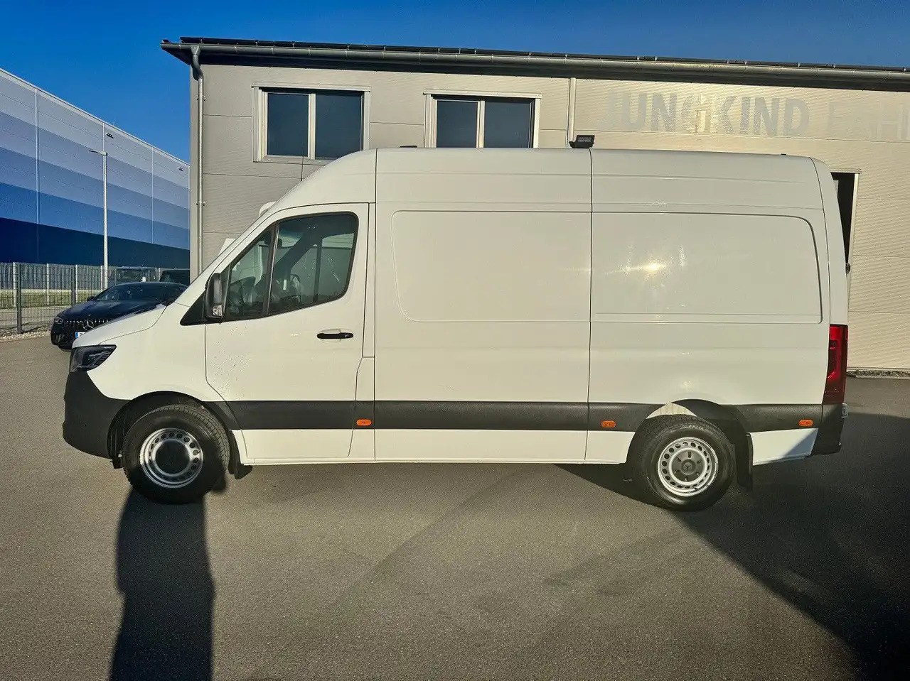 Mercedes-Benz Sprinter 316 CDI Lang Hoch Klima LED MBUX - Dubă: Foto 3 Mercedes-Benz Sprinter 316 CDI Lang Hoch Klima LED MBUX - Dubă: Foto 3