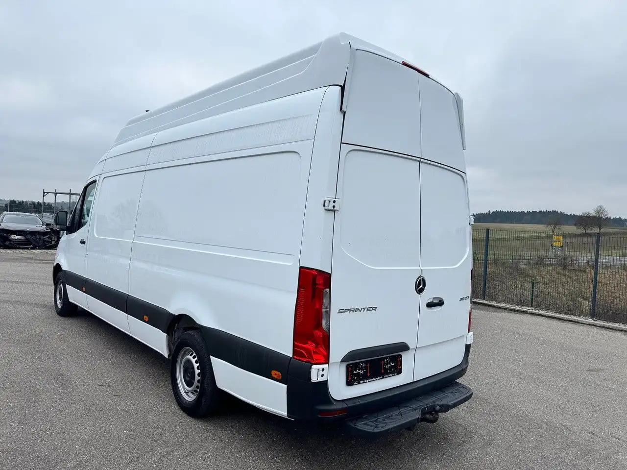 Mercedes-Benz Sprinter 316 CDI Maxi Lang Extrahoch XXL Klima M - Dubă: Foto 5 Mercedes-Benz Sprinter 316 CDI Maxi Lang Extrahoch XXL Klima M - Dubă: Foto 5