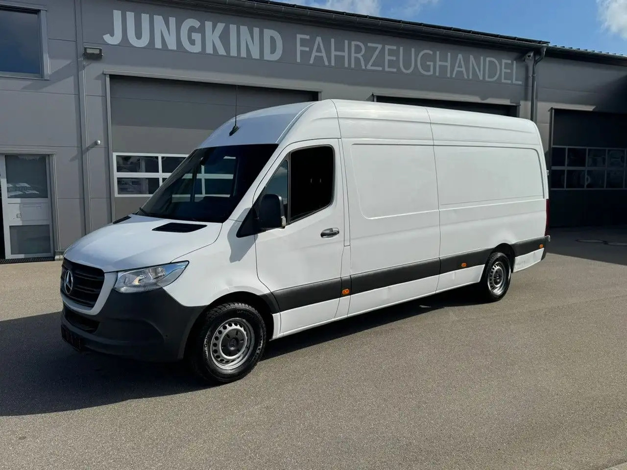 Mercedes-Benz Sprinter 316 CDI Maxi Lang Klima MBUX - Dubă: Foto 2 Mercedes-Benz Sprinter 316 CDI Maxi Lang Klima MBUX - Dubă: Foto 2