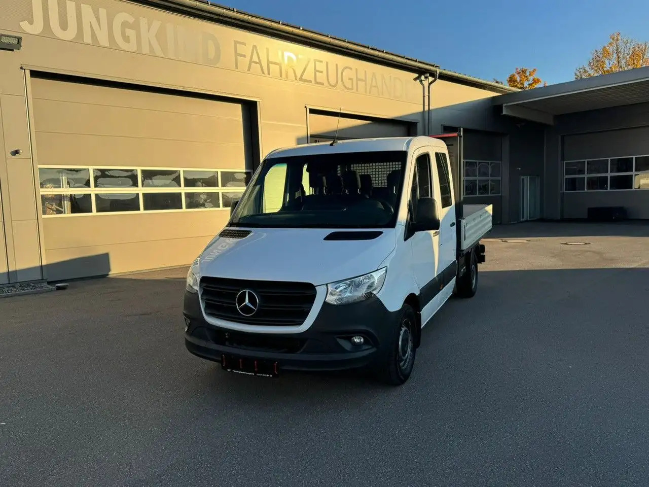 Mercedes-Benz Sprinter 317 CDI Lang DoKa Pritsche AHK 3,5t - Autoutilitară cu platformă, Autoutilitară cabină dublă: Foto 2 Mercedes-Benz Sprinter 317 CDI Lang DoKa Pritsche AHK 3,5t - Autoutilitară cu platformă, Autoutilitară cabină dublă: Foto 2