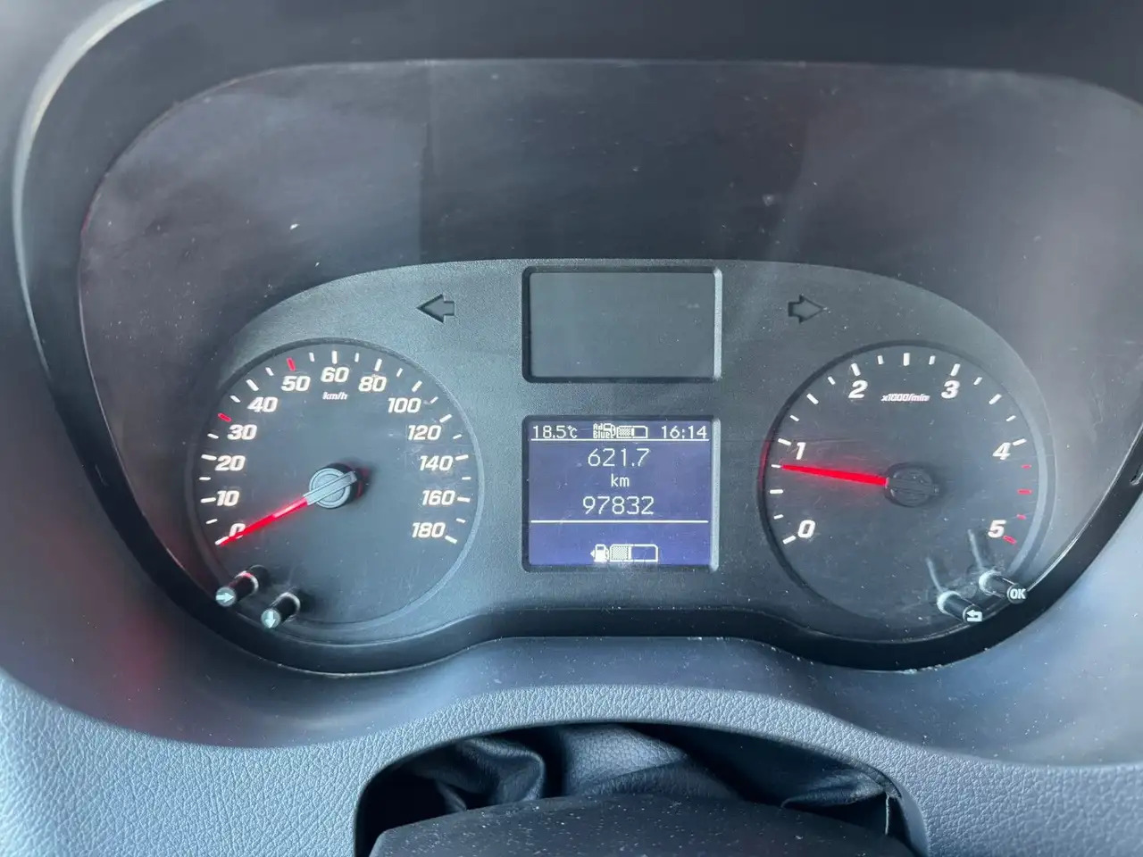 Mercedes-Benz Sprinter 317 CDI Lang DoKa Pritsche AHK 3,5t - Autoutilitară cu platformă, Autoutilitară cabină dublă: Foto 4 Mercedes-Benz Sprinter 317 CDI Lang DoKa Pritsche AHK 3,5t - Autoutilitară cu platformă, Autoutilitară cabină dublă: Foto 4