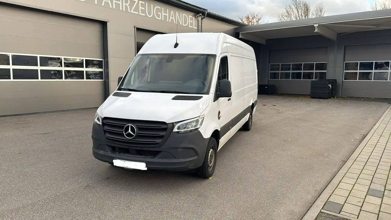 Mercedes-Benz Sprinter 317 CDI Maxi Lang LED MBUX Klima - Dubă: Foto 2 Mercedes-Benz Sprinter 317 CDI Maxi Lang LED MBUX Klima - Dubă: Foto 2