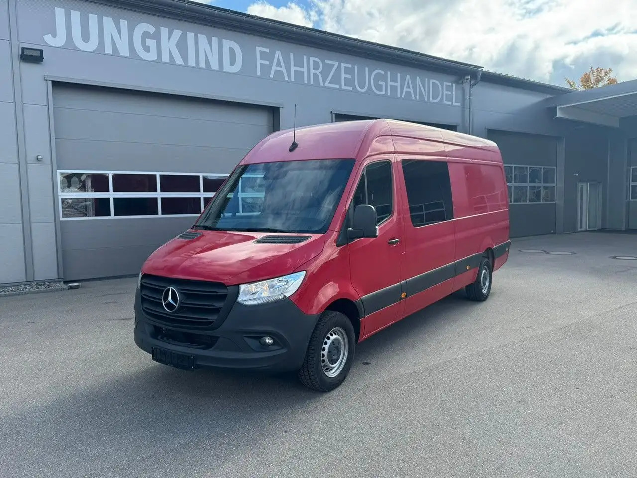 Mercedes-Benz Sprinter 317 CDI Maxi Lang Mixto AHK 3,5t MBUX - Autoutilitară cabină dublă: Foto 1 Mercedes-Benz Sprinter 317 CDI Maxi Lang Mixto AHK 3,5t MBUX - Autoutilitară cabină dublă: Foto 1