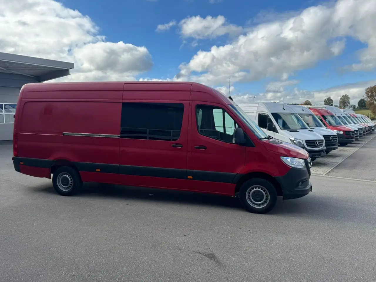 Mercedes-Benz Sprinter 317 CDI Maxi Lang Mixto AHK 3,5t MBUX - Autoutilitară cabină dublă: Foto 3 Mercedes-Benz Sprinter 317 CDI Maxi Lang Mixto AHK 3,5t MBUX - Autoutilitară cabină dublă: Foto 3