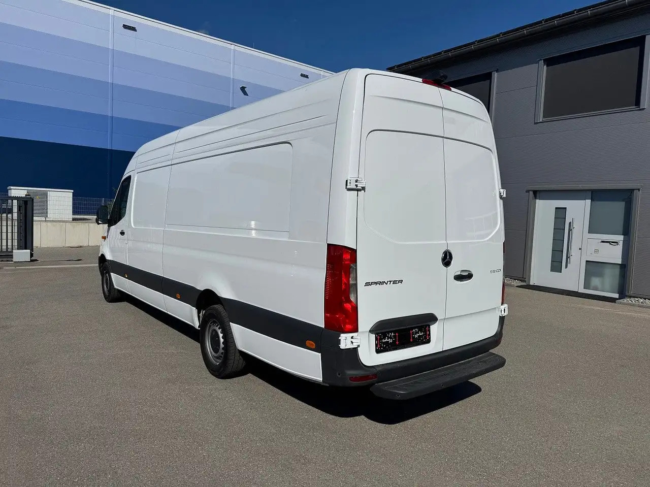 Mercedes-Benz Sprinter 317 CDI Maxi Lang XXL Extralang MBUX - Dubă: Foto 5 Mercedes-Benz Sprinter 317 CDI Maxi Lang XXL Extralang MBUX - Dubă: Foto 5