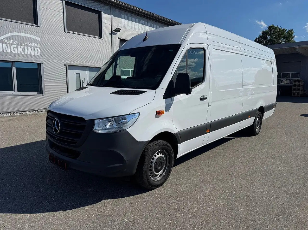 Mercedes-Benz Sprinter 317 CDI Maxi Lang XXL Extralang MBUX - Dubă: Foto 1 Mercedes-Benz Sprinter 317 CDI Maxi Lang XXL Extralang MBUX - Dubă: Foto 1