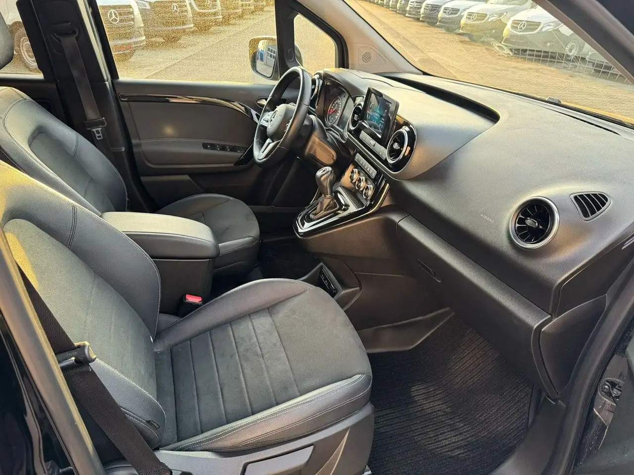 Mercedes-Benz T-Class T -Klasse 160 d standard - Automobil: Foto 2 Mercedes-Benz T-Class T -Klasse 160 d standard - Automobil: Foto 2