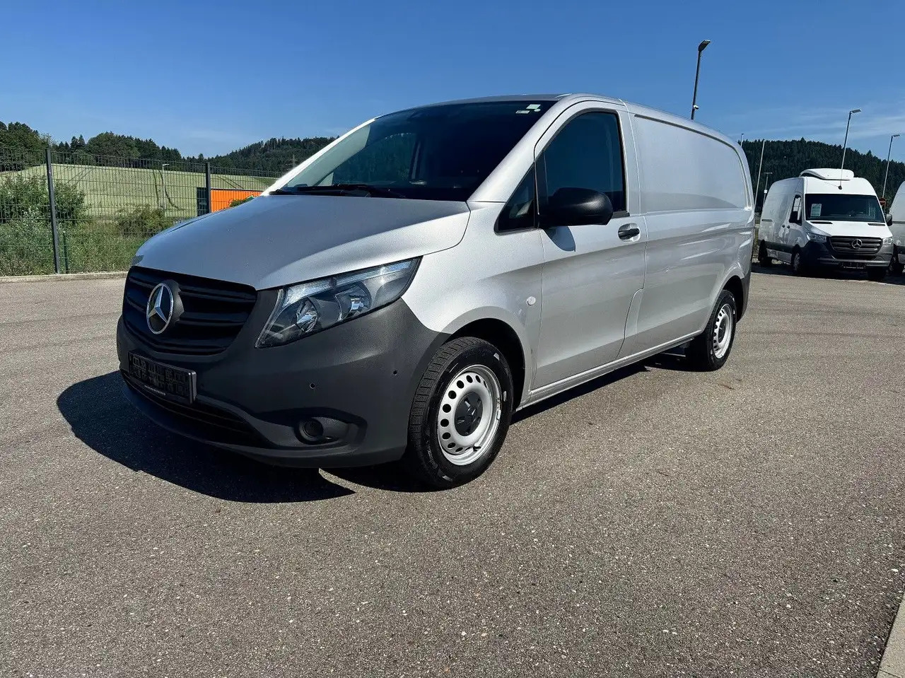 Mercedes-Benz Vito 114 CDI Kompakt Silber Bott - Dubă: Foto 1 Mercedes-Benz Vito 114 CDI Kompakt Silber Bott - Dubă: Foto 1