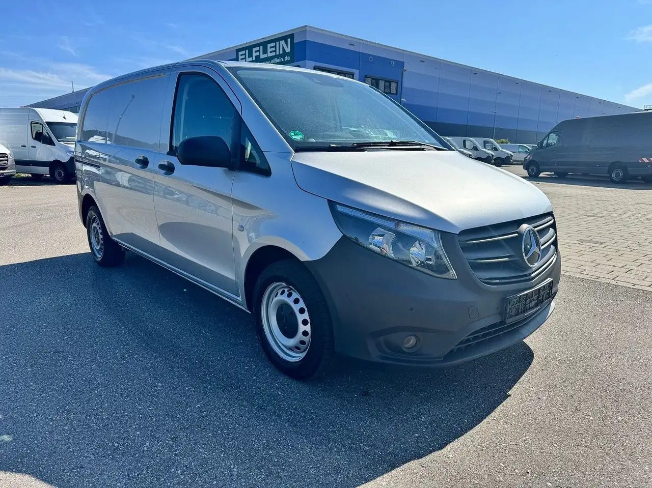 Mercedes-Benz Vito 114 CDI Kompakt Silber Bott - Dubă: Foto 2 Mercedes-Benz Vito 114 CDI Kompakt Silber Bott - Dubă: Foto 2