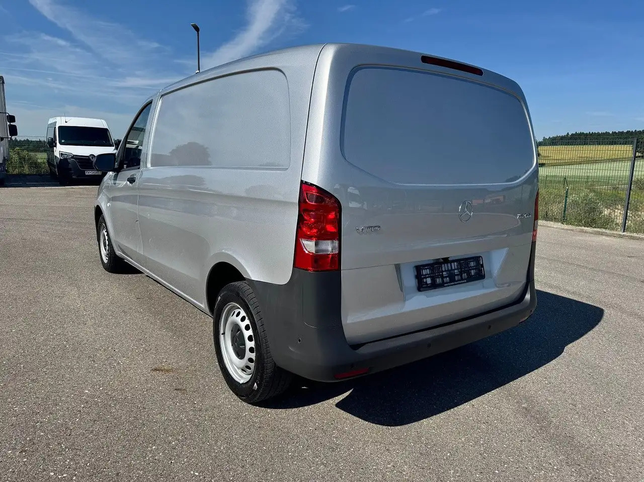 Mercedes-Benz Vito 114 CDI Kompakt Silber Bott - Dubă: Foto 5 Mercedes-Benz Vito 114 CDI Kompakt Silber Bott - Dubă: Foto 5