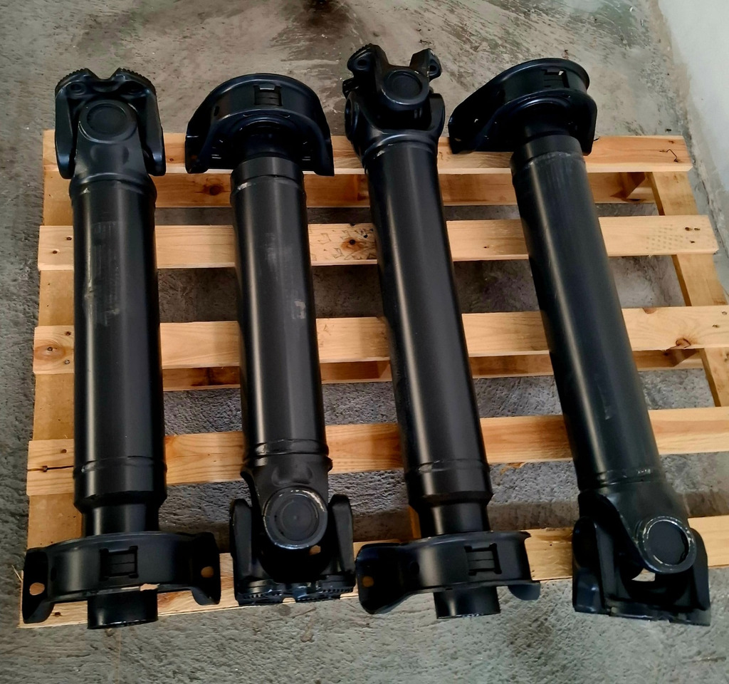 Cardan Interaxial Cardane interaxiale - Transmisie pentru Camion: Foto 1 Cardan Interaxial Cardane interaxiale - Transmisie pentru Camion: Foto 1