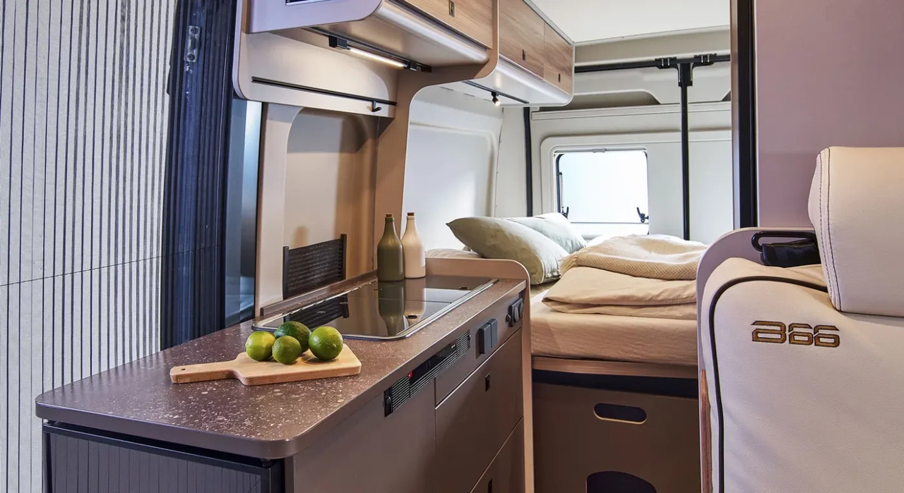 Bürstner B66 C 600 B 66 Voll ausgestattet - Camper van: Foto 3 Bürstner B66 C 600 B 66 Voll ausgestattet - Camper van: Foto 3