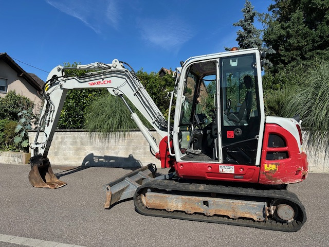 TAKEUCHI TB 370 - Mini excavator: Foto 1 TAKEUCHI TB 370 - Mini excavator: Foto 1