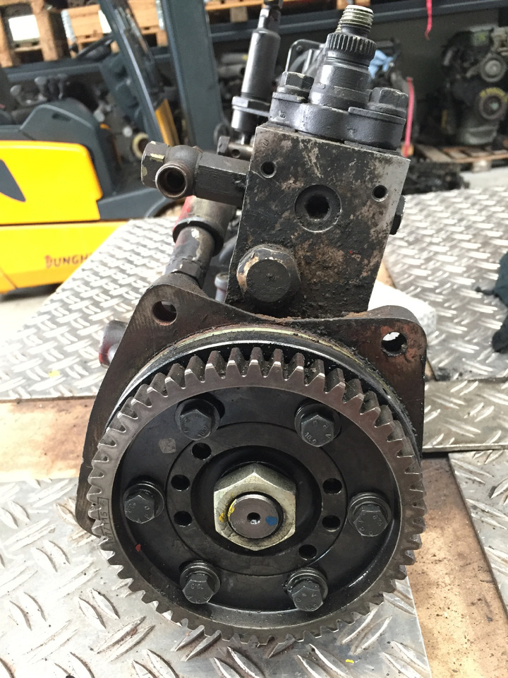 Pompă de combustibil pentru Camion ---Gebrauchte Einspritzpumpe MAN, 5 Zylinder, Bosch - Nr. : 0402 735 805, MAN 51.11103 - 7202: Foto 7 Pompă de combustibil pentru Camion ---Gebrauchte Einspritzpumpe MAN, 5 Zylinder, Bosch - Nr. : 0402 735 805, MAN 51.11103 - 7202: Foto 7