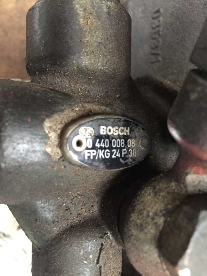 Pompă de combustibil pentru Camion ---Gebrauchte Einspritzpumpe MAN, 5 Zylinder, Bosch - Nr. : 0402 735 805, MAN 51.11103 - 7202: Foto 8 Pompă de combustibil pentru Camion ---Gebrauchte Einspritzpumpe MAN, 5 Zylinder, Bosch - Nr. : 0402 735 805, MAN 51.11103 - 7202: Foto 8