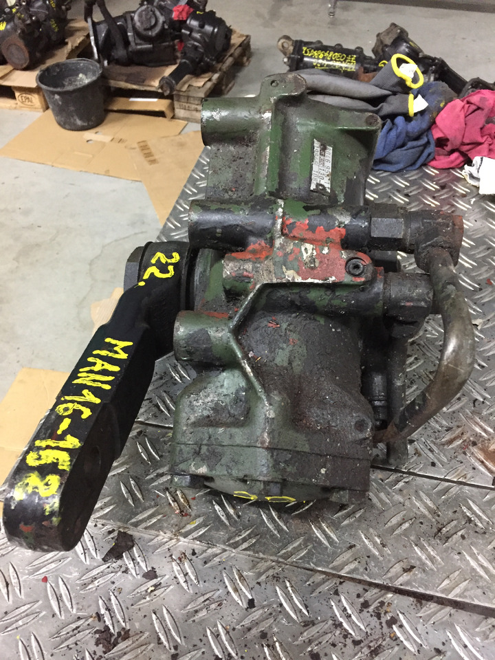 Gebrauchtes Lenkgetriebe MAN, 16.168, Artikel - Nr.: 81.9999 - 9999 - Casetă de direcție pentru Camion: Foto 2 Gebrauchtes Lenkgetriebe MAN, 16.168, Artikel - Nr.: 81.9999 - 9999 - Casetă de direcție pentru Camion: Foto 2