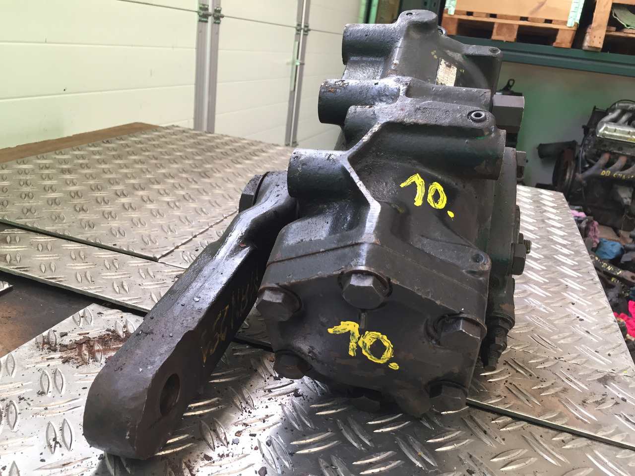 Gebrauchtes Lenkgetriebe MAN F 8, 24.291, Artikel - Nr.: 81.9999 - 9999 - Casetă de direcție pentru Camion: Foto 4 Gebrauchtes Lenkgetriebe MAN F 8, 24.291, Artikel - Nr.: 81.9999 - 9999 - Casetă de direcție pentru Camion: Foto 4