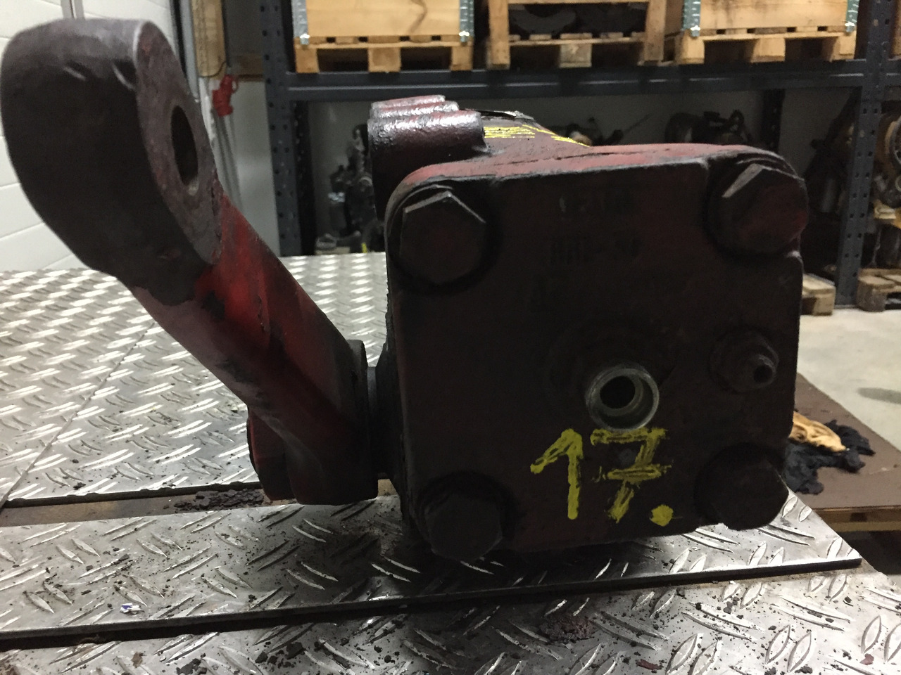 Gebrauchtes Lenkgetriebe MAN F90, 12.232, Artikel - Nr.: 81.9999 - 9999 - Casetă de direcție pentru Camion: Foto 3 Gebrauchtes Lenkgetriebe MAN F90, 12.232, Artikel - Nr.: 81.9999 - 9999 - Casetă de direcție pentru Camion: Foto 3