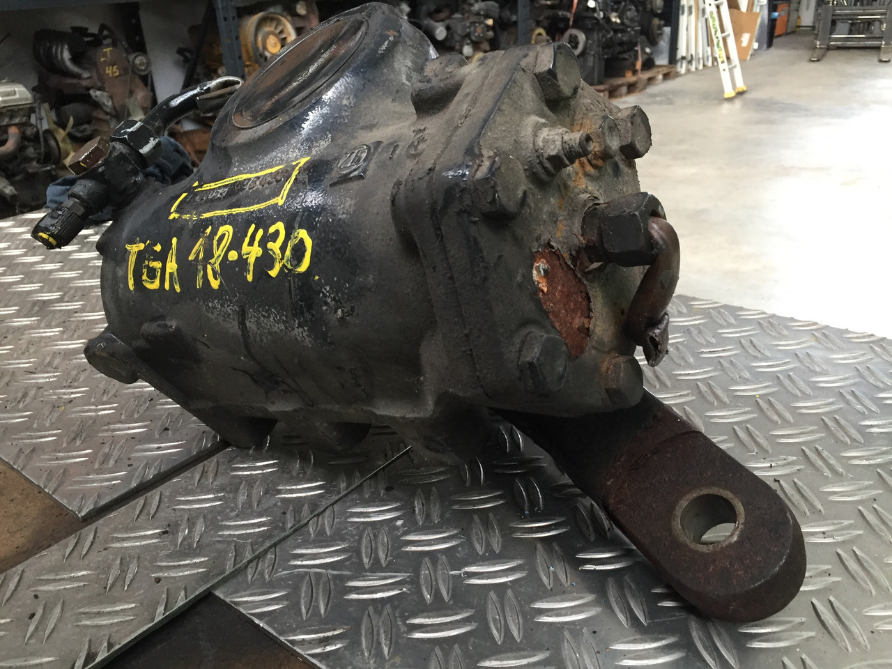 Gebrauchtes Lenkgetriebe MAN TGA 18.430, Artikel - Nr.: 81.46200-6410 - Casetă de direcție pentru Camion: Foto 1 Gebrauchtes Lenkgetriebe MAN TGA 18.430, Artikel - Nr.: 81.46200-6410 - Casetă de direcție pentru Camion: Foto 1