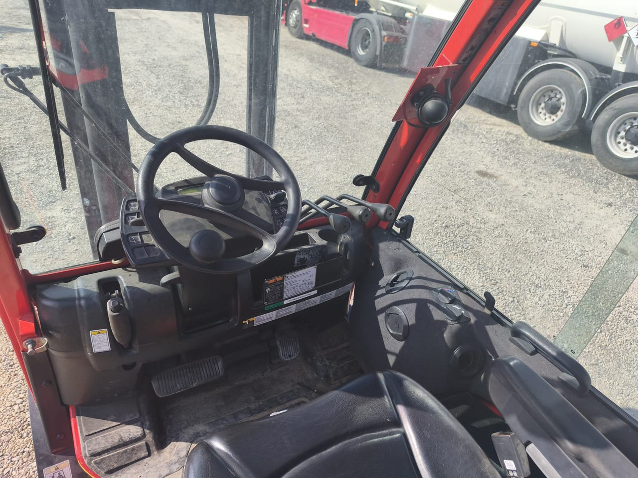 Hyster 2,5 t - Stivuitor GPL: Foto 3 Hyster 2,5 t - Stivuitor GPL: Foto 3