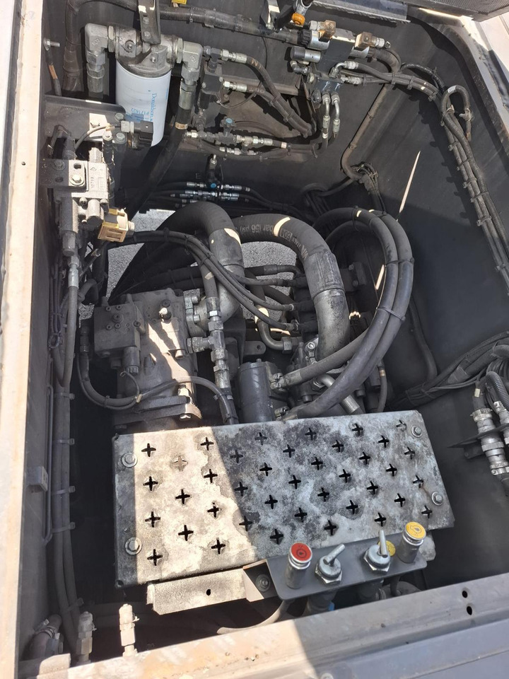 CVS FERRARi F500 RS3 - Reach stacker: Foto 5 CVS FERRARi F500 RS3 - Reach stacker: Foto 5