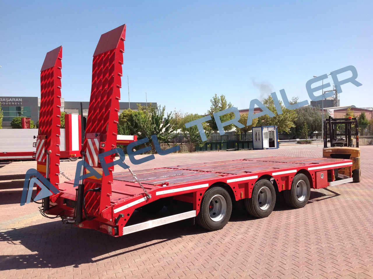 AREL TRAILER 3 AXLE TRIDEM CENTRE AXLE REMORQUE DRAWBAR - Remorcă transport agabaritic: Foto 4 AREL TRAILER 3 AXLE TRIDEM CENTRE AXLE REMORQUE DRAWBAR - Remorcă transport agabaritic: Foto 4