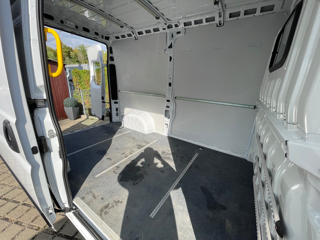 Dubă Peugeot Boxer Kasten L2H2 AppleCarplay/Klima/Kamera: Foto 8 Dubă Peugeot Boxer Kasten L2H2 AppleCarplay/Klima/Kamera: Foto 8