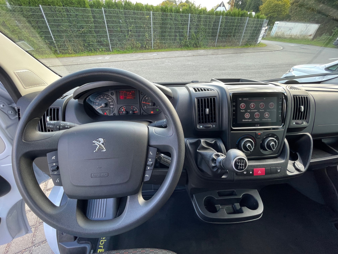 Dubă Peugeot Boxer Kasten L2H2 AppleCarplay/Klima/Kamera: Foto 11 Dubă Peugeot Boxer Kasten L2H2 AppleCarplay/Klima/Kamera: Foto 11