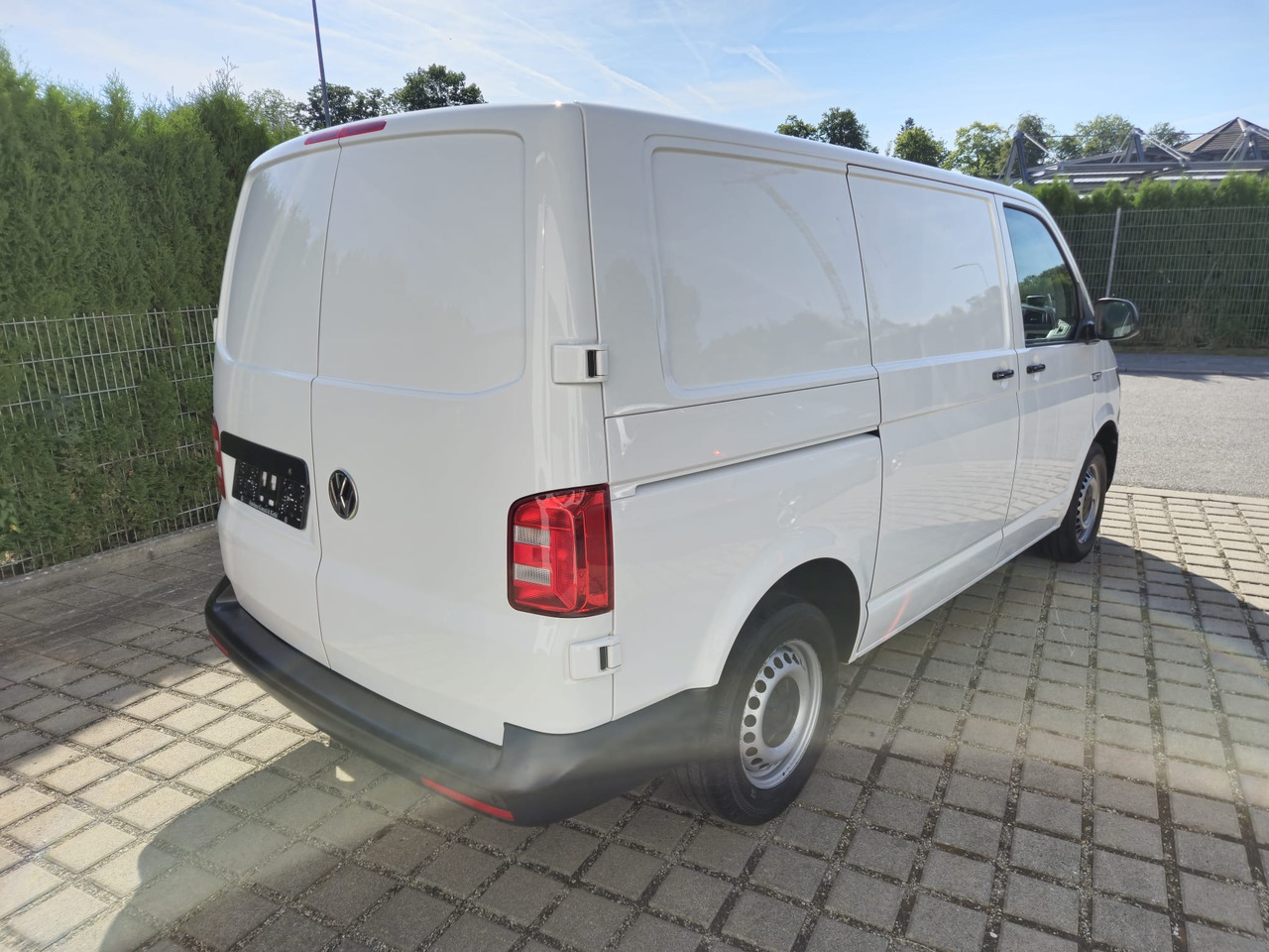VOLKSWAGEN T6 Transporter Kasten-Kombi Navi/ACC/Standheiz. - Dubă: Foto 5 VOLKSWAGEN T6 Transporter Kasten-Kombi Navi/ACC/Standheiz. - Dubă: Foto 5