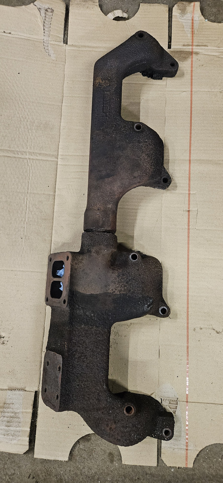 John deere R86029 - Galerie evacuare: Foto 1 John deere R86029 - Galerie evacuare: Foto 1