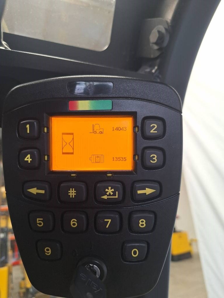 Yale ERP 16 VT - Electrostivuitor: Foto 5 Yale ERP 16 VT - Electrostivuitor: Foto 5