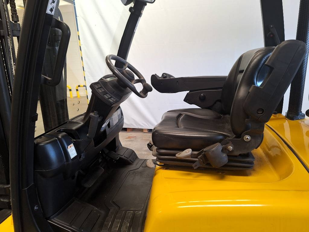 Yale GLP 25 VX - Stivuitor GPL: Foto 3 Yale GLP 25 VX - Stivuitor GPL: Foto 3