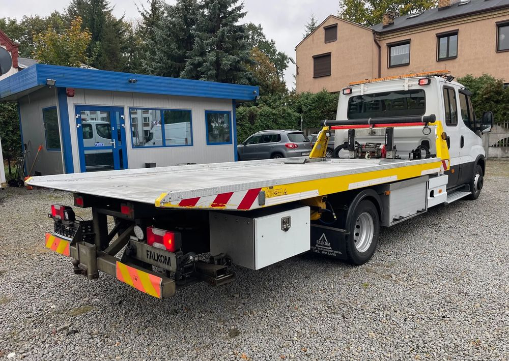 Iveco Daily 70C18 Pomoc drogowa Laweta 2017r - Maşină de tractare: Foto 5 Iveco Daily 70C18 Pomoc drogowa Laweta 2017r - Maşină de tractare: Foto 5