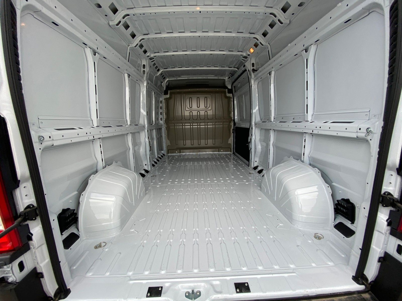 Leasing de Citroën Jumper Kasten Hochraum 35 L3H2 BlueHDi 140 Citroën Jumper Kasten Hochraum 35 L3H2 BlueHDi 140: Foto 7 Leasing de Citroën Jumper Kasten Hochraum 35 L3H2 BlueHDi 140 Citroën Jumper Kasten Hochraum 35 L3H2 BlueHDi 140: Foto 7