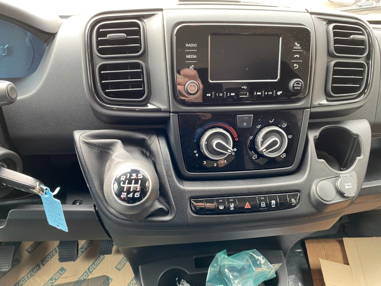 Leasing de Citroën Jumper Kasten Hochraum 35 L3H2 BlueHDi 140 Citroën Jumper Kasten Hochraum 35 L3H2 BlueHDi 140: Foto 13 Leasing de Citroën Jumper Kasten Hochraum 35 L3H2 BlueHDi 140 Citroën Jumper Kasten Hochraum 35 L3H2 BlueHDi 140: Foto 13