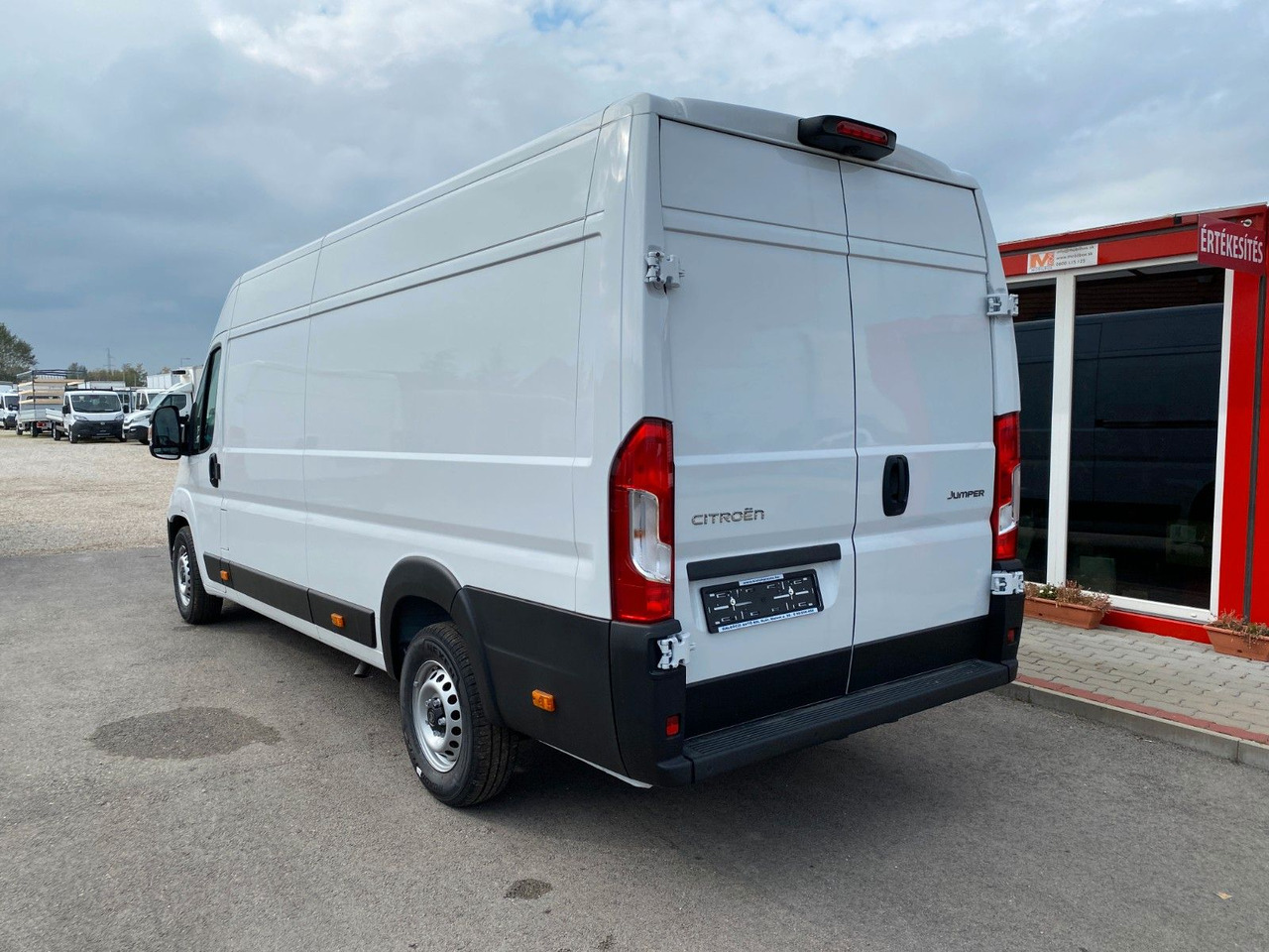 Citroën Jumper Kasten Hochraum 35 L4H2 Heavy BlueHDi 180 - Dubă: Foto 4 Citroën Jumper Kasten Hochraum 35 L4H2 Heavy BlueHDi 180 - Dubă: Foto 4