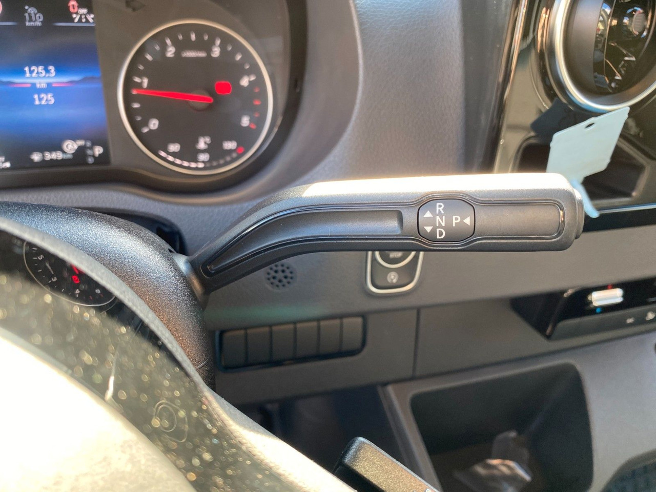 Mercedes-Benz Sprinter 319 Pritsche+Plane 3,5T Anhängelast - Autoutilitară cu prelată: Foto 5 Mercedes-Benz Sprinter 319 Pritsche+Plane 3,5T Anhängelast - Autoutilitară cu prelată: Foto 5