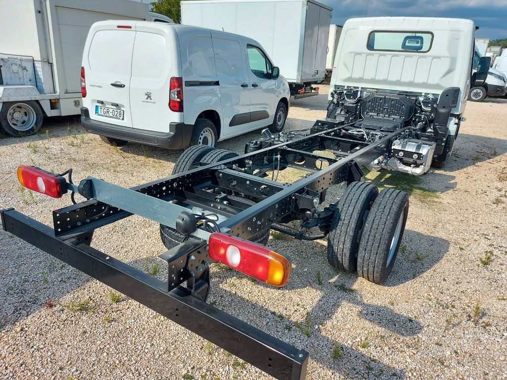 Mitsubishi Canter Fuso Fahrgestell mit wählbar Aufbau Mitsubishi Canter Fuso Fahrgestell mit wählbar Aufbau - Camion şasiu: Foto 3 Mitsubishi Canter Fuso Fahrgestell mit wählbar Aufbau Mitsubishi Canter Fuso Fahrgestell mit wählbar Aufbau - Camion şasiu: Foto 3