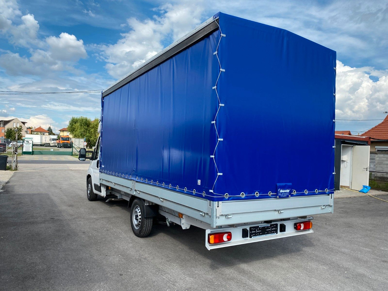 Peugeot BOXER CHC L4 HEAVY PRITSCHE+PLANE+SCHLAFKABINE - Autoutilitară cu prelată: Foto 4 Peugeot BOXER CHC L4 HEAVY PRITSCHE+PLANE+SCHLAFKABINE - Autoutilitară cu prelată: Foto 4