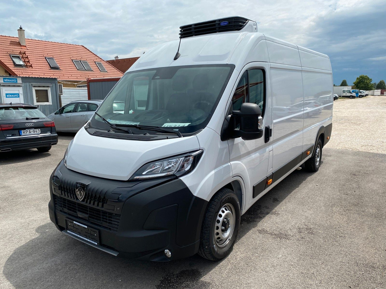 Peugeot Boxer Kasten Hochraum 435 L4H2 BlueHDi 140 Peugeot Boxer Kühlkasten 435 L4H2 BlueHDi 140 - Dubă: Foto 1 Peugeot Boxer Kasten Hochraum 435 L4H2 BlueHDi 140 Peugeot Boxer Kühlkasten 435 L4H2 BlueHDi 140 - Dubă: Foto 1