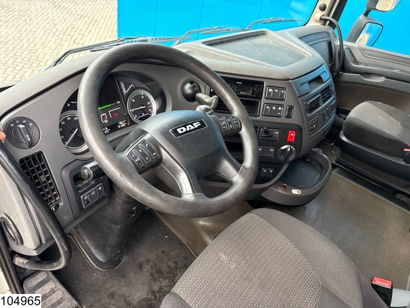 DAF XF 460 EURO 6, PTO - Cap tractor: Foto 5 DAF XF 460 EURO 6, PTO - Cap tractor: Foto 5
